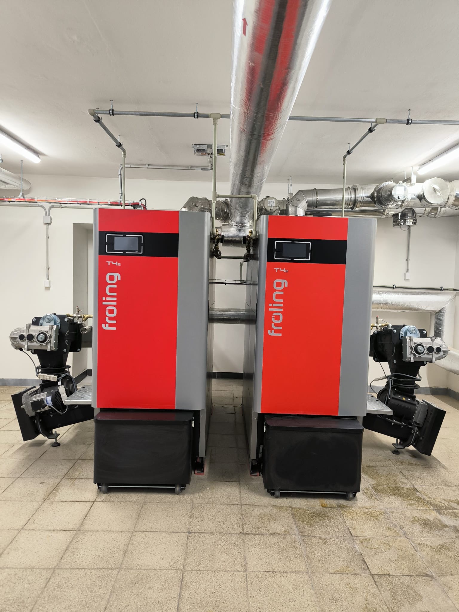Instalace kotlů na biomasu – centrální kotelna SWHG Radim